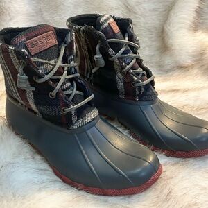 Sperry SALTWATER DUCK BOOTS, preppy, waterproof, casual and functional!